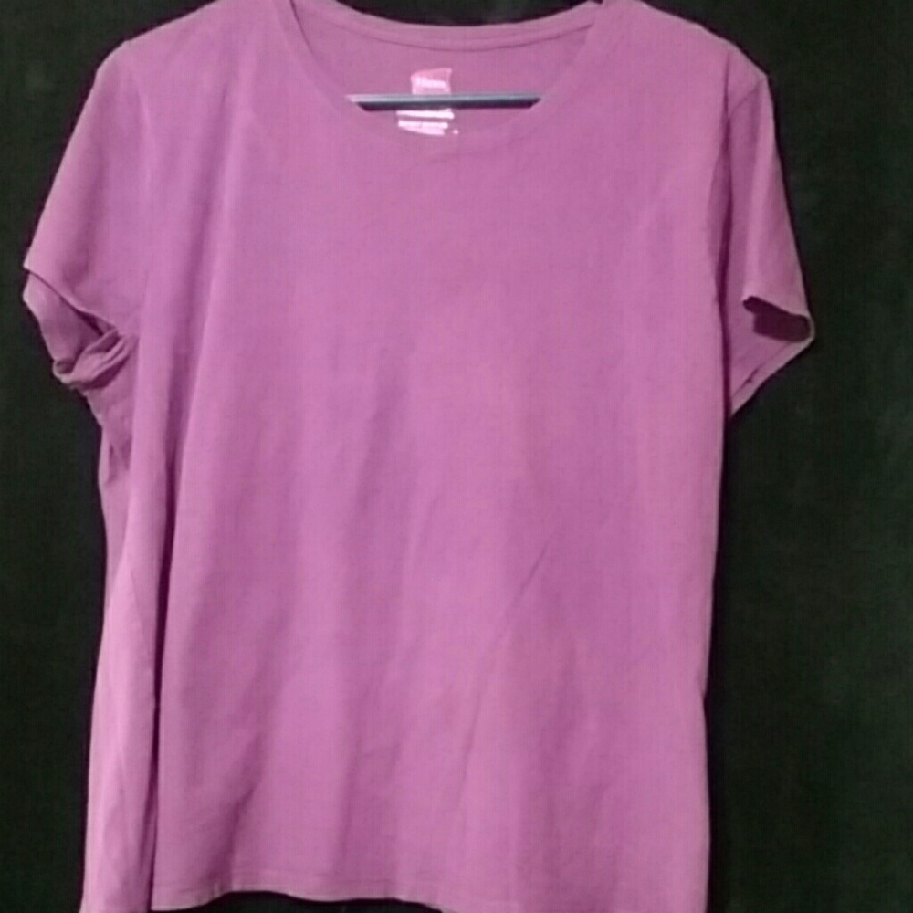 Hanes tshirt
